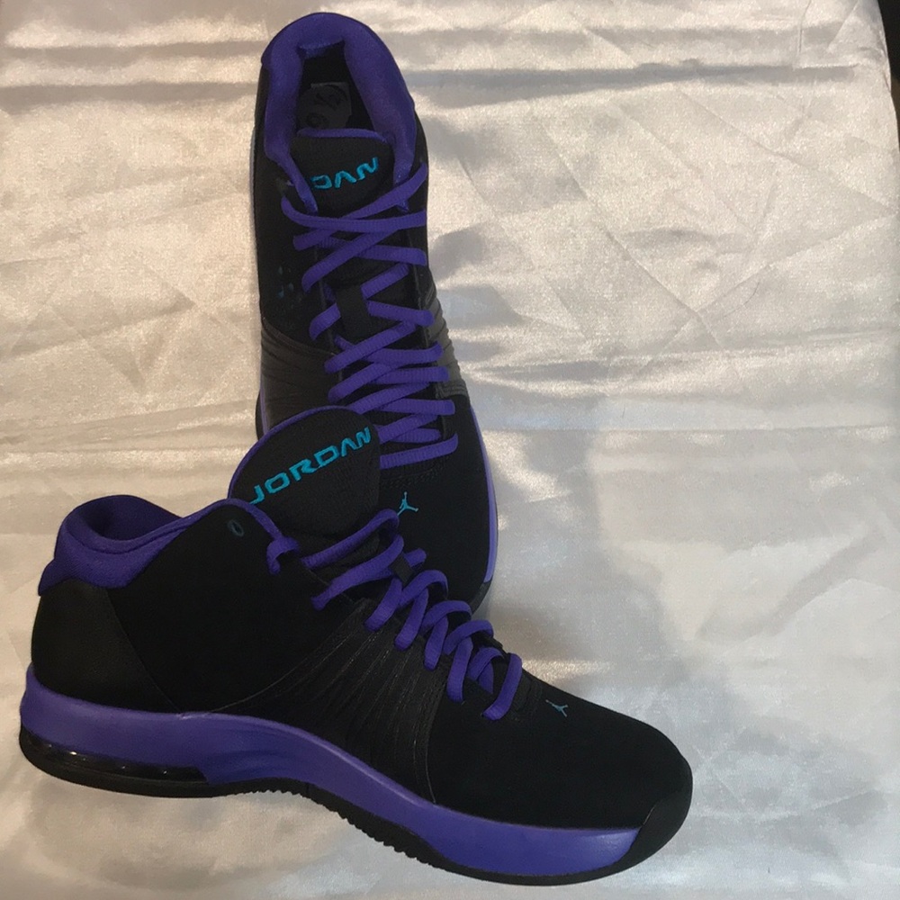 Nike Air Jordan’s 5 am